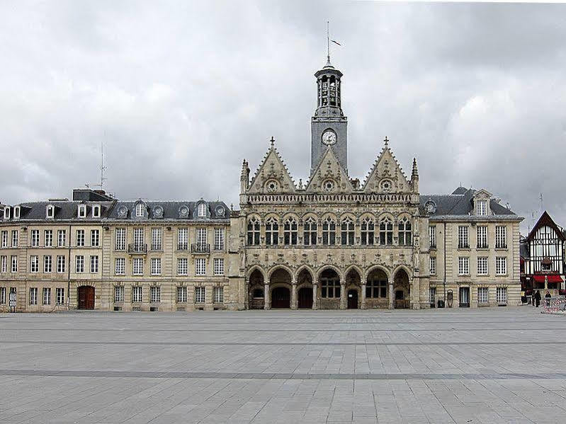 Le Grand Hotel Saint-Quentin  Bagian luar foto